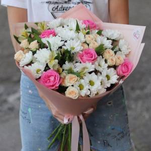 Сборный букет хризантемы и розы R526